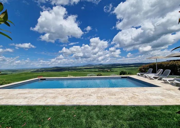 Villa I Cipressini privata lusso piscina riscaldata spa palestra Toscana Pienza